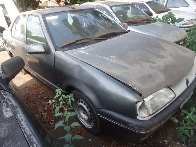 RENAULT/RENAULT 19 RT