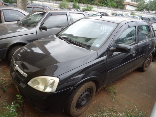 GM/CORSA HATCH PREMIUM