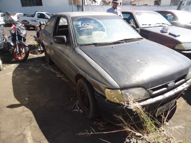 FORD/ESCORT 1.6I GL