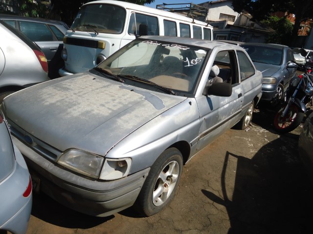 FORD/ESCORT GL
